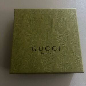 Gucci Beauty Box in Olive Green